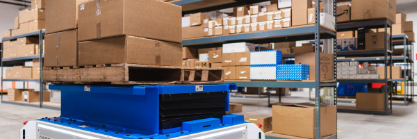 Fetch’s latest warehouse robot is designed to replace forklifts