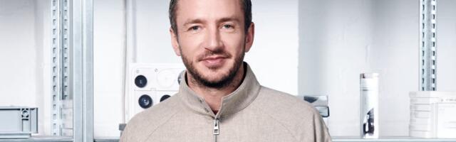 The more AI this marketing chief exec uses, the less scared he gets