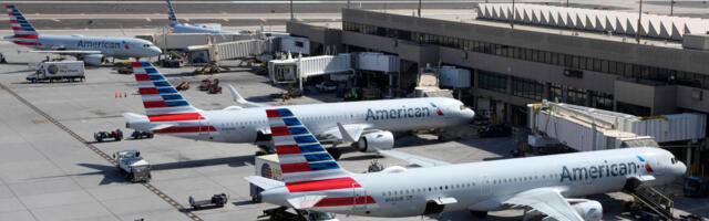 All American Airlines flights in the US  are currently grounded