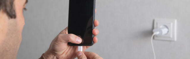 Does Turning On Airplane Mode Make Your Phone Charge Faster?