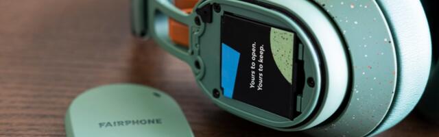 User-replaceable batteries are coming back in a big way