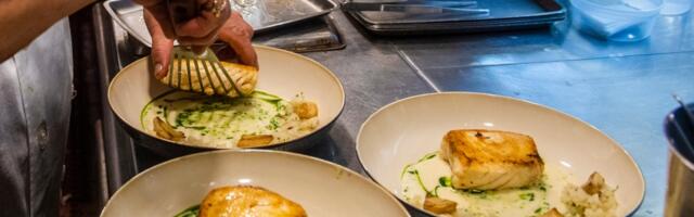 CDC: Sick workers tied to 40% of restaurant food poisonings