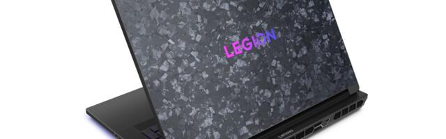 Lenovo’s flagship gaming laptop has a 2D / 3D screen and carbon fiber lid