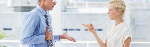 Psychology says people who aren’t genuinely kind are almost never mean in obvious ways — they operate through these 9 patterns subtle enough to make you feel crazy for noticing