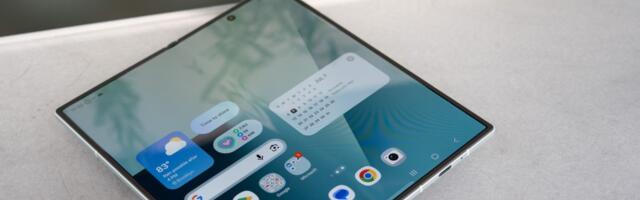 Samsung’s new foldable display is harder to crease and damage