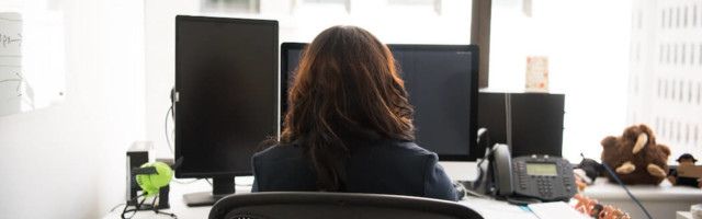 Women-owned businesses suffering greater staff reductions due to COVID-19, report finds