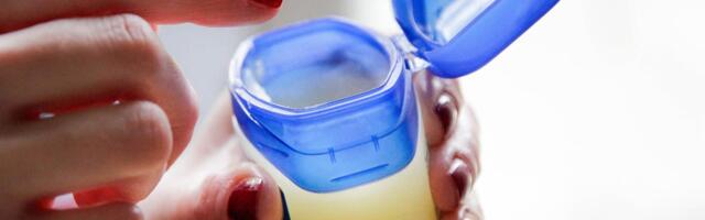 Does Slathering Your Face With Vaseline Actually Work? Here’s What Experts Say