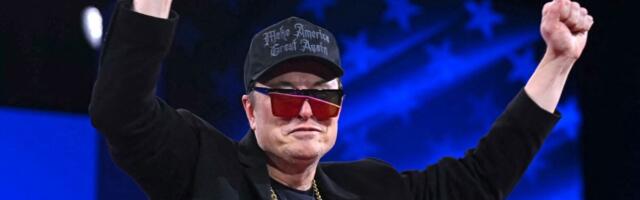 Elon Musk Randomly Drops In on Small Town; Reminds Everyone He is Still Canadian