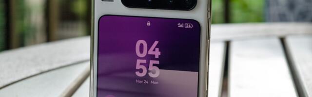 I tried Huawei's strange Pura X foldable, and it's made me rethink every other flip phone