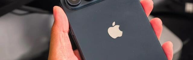 Foldable iPhone Ultra dummy appears in black finish