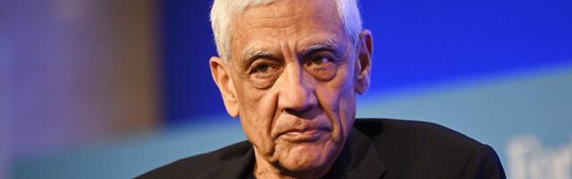 Vinod Khosla says Windsurf's founders abandoned their team: 'I definitely would not work with their founders next time'
