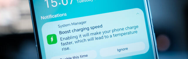 I want Apple, Google, and Samsung to copy this brilliant charging feature