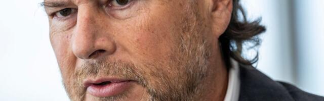 After weeks of getting bashed, two software giants can make the case for why AI won't kill them