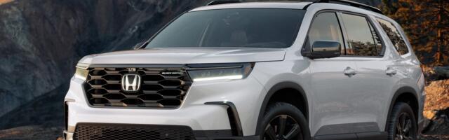 How Big Is The Honda Pilot (Compared To The Toyota RAV4 & Highlander)?