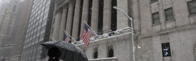 What smart people in economics and business are saying about a viral report warning of an AI-driven recession and stock crash