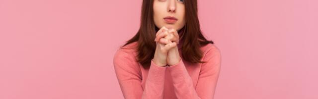 Psychology says people who constantly apologize for things that aren’t their fault aren’t being polite. They grew up in an environment where someone else’s bad mood was always their responsibility to fix