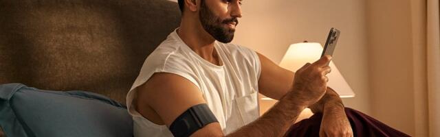 Garmin’s new sleep-tracking armband lasts a full week between charges