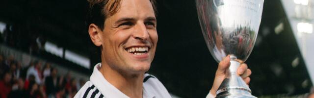 A professional field hockey captain and serial entrepreneur says these 4 traits make a good leader