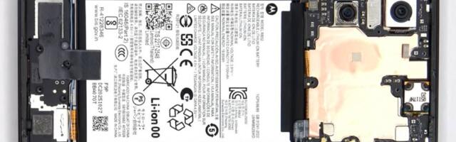 The Motorola Moto G Power (2026) gets an average repair score because of its battery