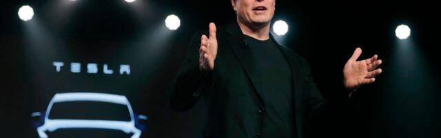 Tesla's chair warns shareholders: Give Elon Musk his $1 trillion pay package, or lose him Tesla's chair warns shareholders: Give Elon Musk his $1 trillion pay package, or lose him