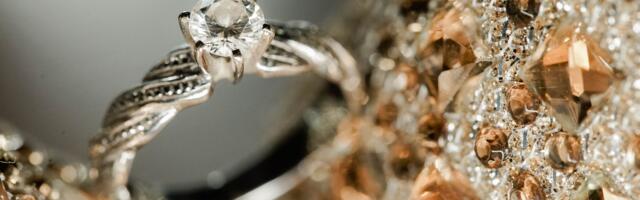 Ernest Oppenheimer wrote the diamond industry’s quiet rule in a private memo: the only way to raise a diamond’s value is to make it scarce — meaning deliberately reduce how many reach the market