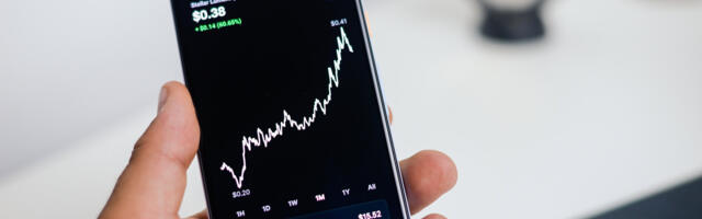 Google Finance finally has a real Android app, and it’s live today