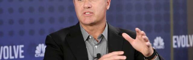 Walmart CEO Doug McMillon to step down in January after 10 years of reinventing the retail giant