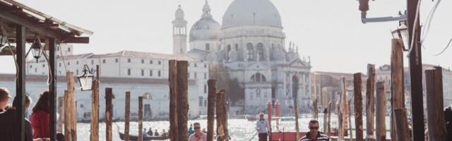 Venice Combats Overtourism: Caps Tour Group Sizes and Bans Loudspeakers