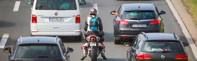 These States Have Made Lane Filtering Legal For Bikers
