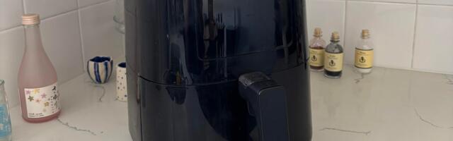 Am I Eating Plastic? 4 Kitchen Items That May Be Filling My Food With Microplastics