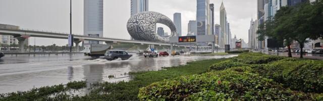 Historic Thunderstorms Batter Dubai: “Do Not Come to The Airport”