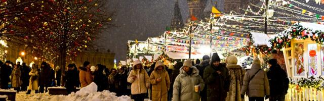 Russia's wartime consumer boom is cracking as shoppers tighten their wallets