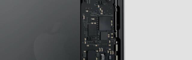 Apple Clings to Samsung as RAM Prices Soar