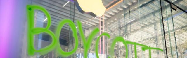 Apple’s 5th Ave store spray-painted to protest ‘climate hypocrisy’