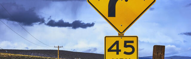 What Does The Curve Sign With A Speed Limit Actually Mean?