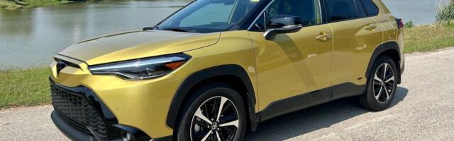 The 2023 Toyota Corolla Cross XSE Hybrid SUV