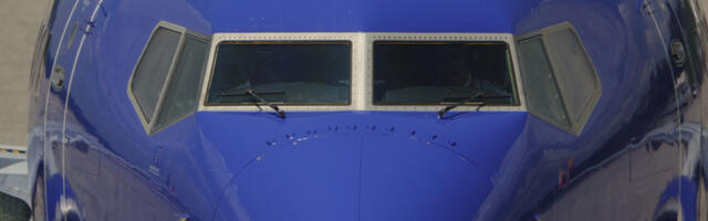 How Dangerous Is A Cracked Windshield On A Plane & Can It Cause An Emergency Landing?