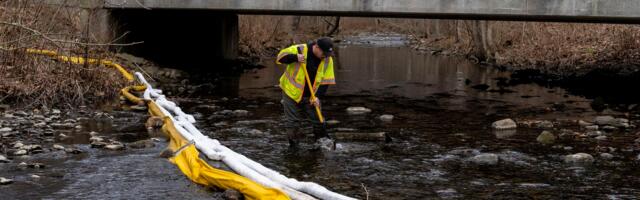 The Ohio derailment is spurring Congress to actually do something about train safety