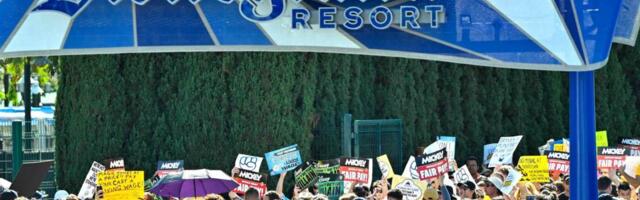 Disneyland unions vote overwhelmingly to authorize strike