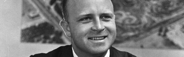 Former Disneyland boss Dick Nunis dies at 91