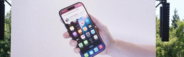 Apple punts on Siri updates as it struggles to keep up in the AI race