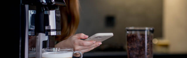 What Is A Smart Coffee Maker & Are They Worth Using? Here's What Owners Say