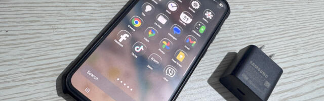 You Can Get Apple's Liquid Glass Look On Your Galaxy Phone With This App