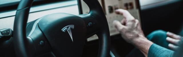Tesla promises HW3 owners a lite version of FSD, but its months away