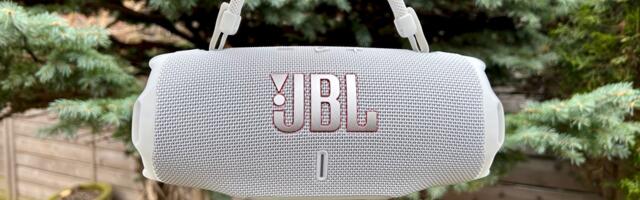 JBL Charge 6 review: Why a simple strap makes it the perfect portable speaker