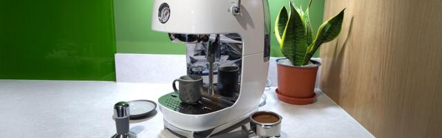 The chic Smeg ECF03 looks like it came straight out of the 1950s, and brews consistently great hot and cold espresso The chic Smeg ECF03 looks like it came straight out of the 1950s, and brews consistently great hot and cold espresso