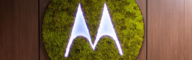 Leaked Edge 70 Pro renders have us missing Moto Maker