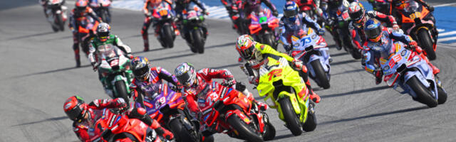 Why Do Some Motorcyclists Put Their Knee Down?