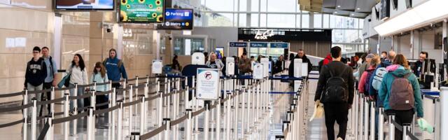 The United app adds airport security wait times after lines return to normal