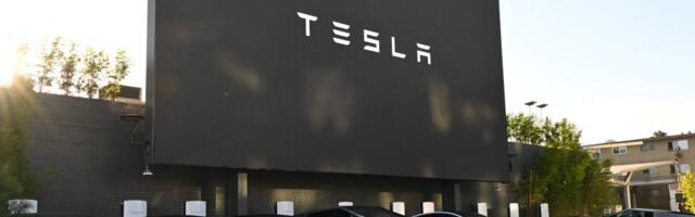 Tesla’s long-delayed 1950s-inspired diner and charging location is finally opening